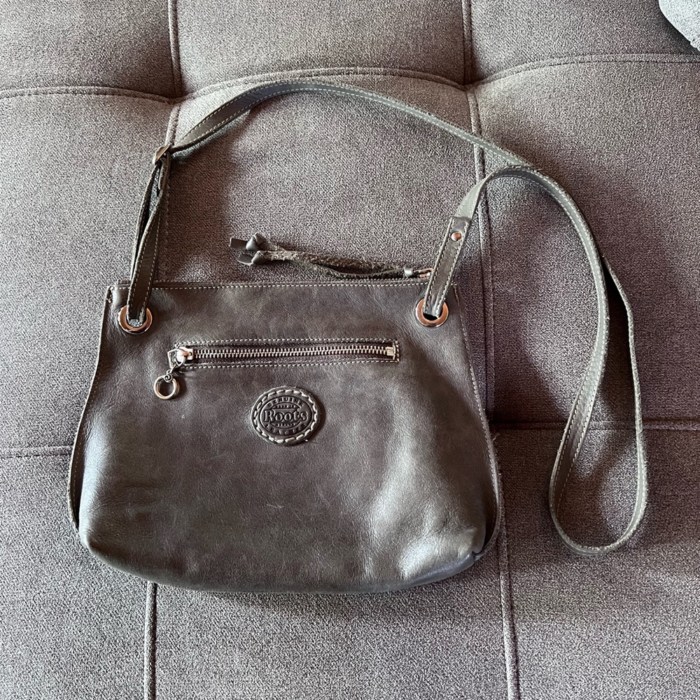 Roots Canada Grey Leather Shoulder Bag